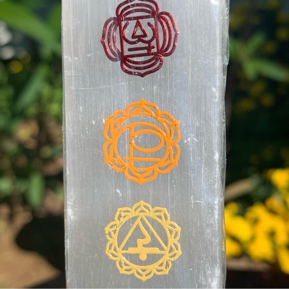 7 Chakras Selenite Wand Charging Plate Crystal Cleansing Etched Symbols 5.78" - Picture 3 of 9